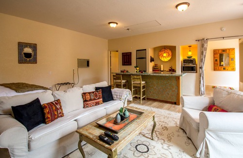 Sedona House | Peaceful ♥ Casita | Hot Tub | Laundry | Courtyard | Close to Hiking