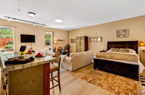 Sedona House | Peaceful ♥ Casita | Hot Tub | Laundry | Courtyard | Close to Hiking