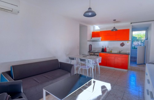 Pietranera House | Peaceful F3 in the Heart of a Seaside Village - Private Parking