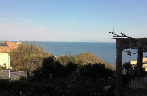 Pietranera House | Peaceful F3 in the Heart of a Seaside Village - Private Parking