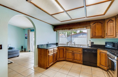 Charleston Preservation Villa | Peaceful Family Getaway Centrally Located!
