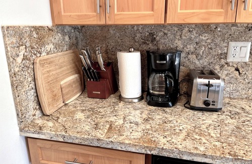 Monterey Condo | Peaceful Monterey Retreat - Profesionally Cleaned