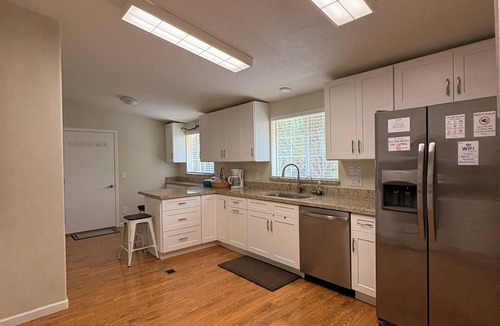 Prescott House | Peaceful Prescott Getaway Lake Views Near Watson & Willow Lake