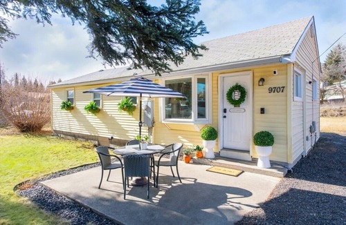 North Spokane House | Peaceful + Private Designer Home - Great Location!