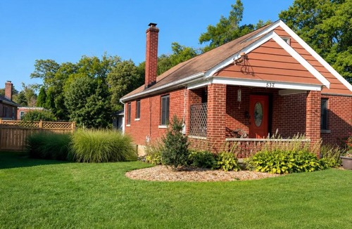 Milford House | Peaceful Stay-Private Lower Level with Private Bath