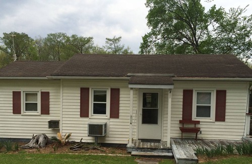 Ernul House | Peaceful Waterfront cottage boat/kayak/jetski fish swim zip line Very QUIET