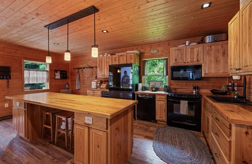 Sagle House | Pend Oreille Escape | Hot Tub, Game Room & Views