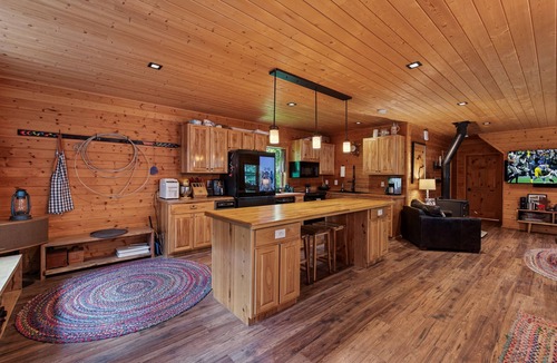 Sagle House | Pend Oreille Escape | Hot Tub, Game Room & Views
