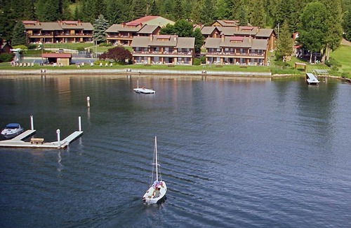 Hope Apartment | Pend Oreille Shores Resort B09 condo