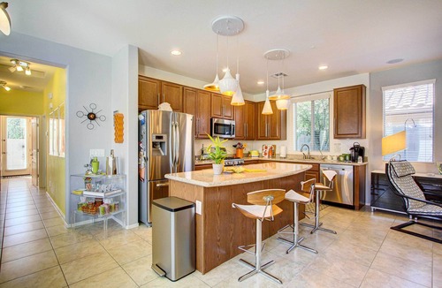 Peoria House | Peoria Home w/Pool & Hot Tub Access!