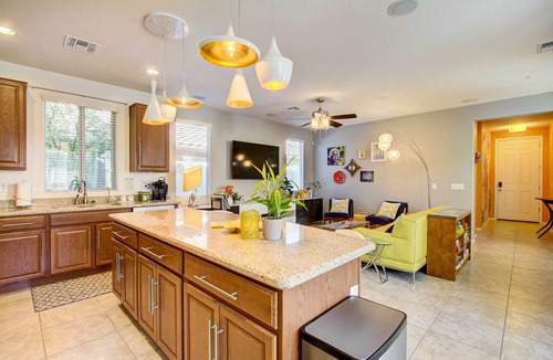 Peoria House | Peoria Home w/Pool & Hot Tub Access!