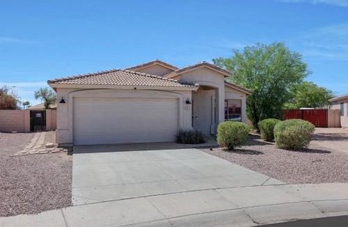 Summersett Village House | Peoria Paradise Pool Sports Complex family friendly