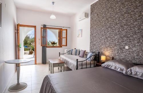 Menetai Hotel | Perama Hotel, Karpathos