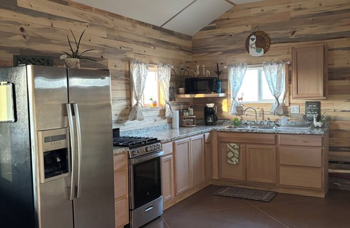 Ralston Cottage | Perfect 2-bedroom cottage in tranquil Powell with cozy charm