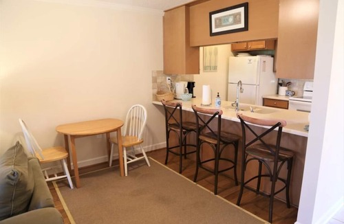 Ocean Ridge Condo | Perfect beach and golf getaway!