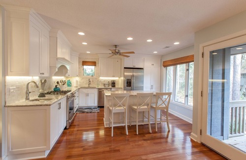 West Beach Cottage | Perfect cottage in popular Inlet Cove!