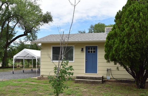 Prescott Cottage | Perfect for a couples getaway!