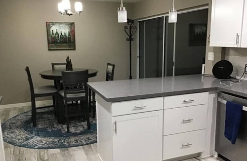 Monte Vivienda House | Perfect Old Town Location - 3 Bedroom Town Home