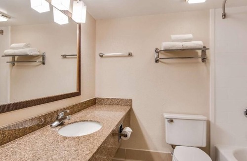 Fishers House | Perfect Stay for I-69 Travelers: Spacious Rooms, Pool, Free Breakfast & Parking
