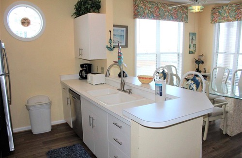 Manteo Condo | Pet Friendly at Pirate's Cove - Buccaneer Village 1114