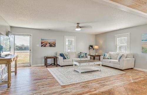 Morehead City House | Pet-Friendly Beaufort Home w/Private Yard