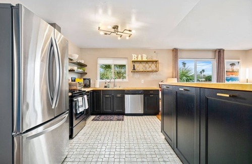 Desert Park Estates House | Pet-Friendly Casita with Pool & Spa