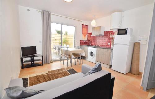 Aleria House | Pet Friendly Home In Aleria With Wifi