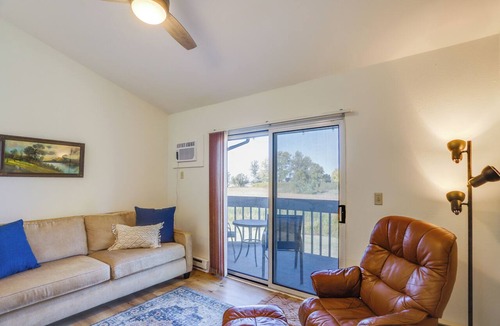 Oak Harbor Condo | Pet-Friendly Oak Harbor Condo: Walk to Lake!