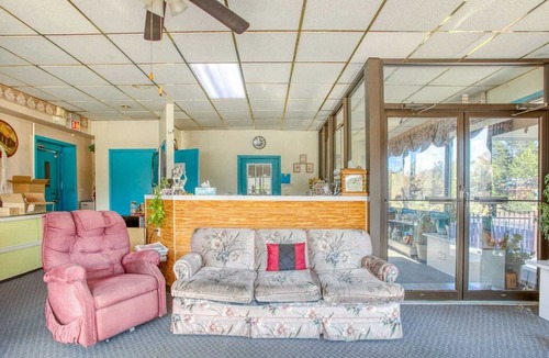 Templeton Apartment | Petersburg VA | King Bed|Smoking