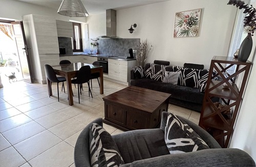 Campo House | Petite Maison de Village en Pierre Corse