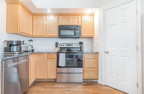 Mountain Home House | Pets, Laundry, Large Yard, 4 BR, Contractor/Insure