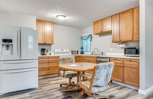 Economy House | Pets Welcome! Quiet Economy Home w/Spacious Yard
