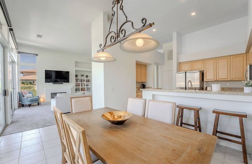 La Quinta Condo | PGA West | Panoramic Golf Course & Mountain Views | Pet-Friendly Gated Courtyard