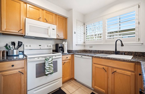 Del Rey Oaks Condo | Pheasant Ridge 612 - Del Rey Oaks Condo - Sunshine State