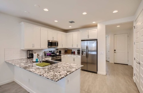 Estrella Village House | Phoenix 5BR-Pet Friendly-Parking-Fast Wifi!