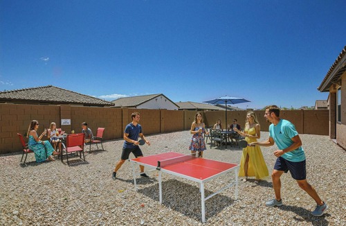 Estrella Village House | Phoenix 5BR-Pet Friendly-Parking-Fast Wifi!