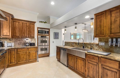 South Mountain House | Phoenix Vacation Home - Pool, Spa, Basketball & Putting Green