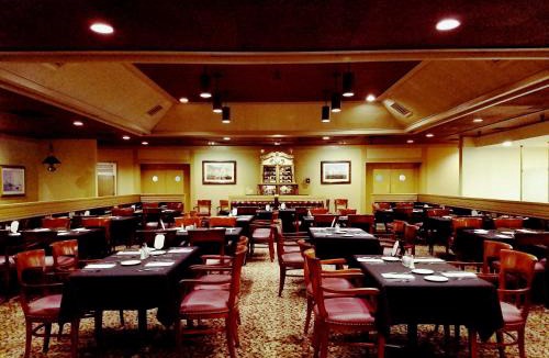 Raisin Hotel | Piccadilly Inn Airport