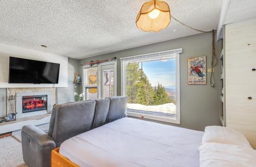 Mead House | Picturesque Mt Spokane Condo Near Skiing & Biking!