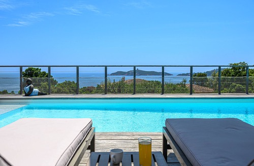 Pinarellu House | Pinarello, beautiful sea view, beach access and heated pool, near Porto Vecchio