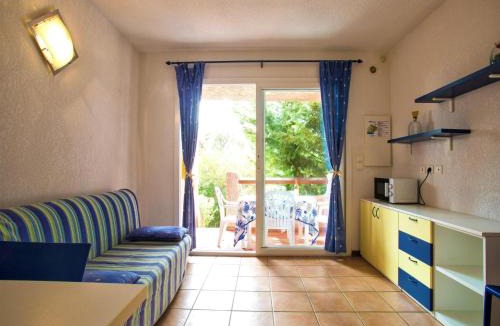 Pinarellu Apartment | Pinarellu Apartment Steps Away from Beach