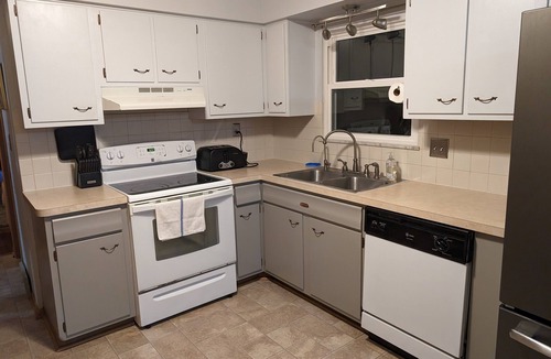 Columbus House | Pinball House | Pet-Friendly | Quiet Neighborhood
