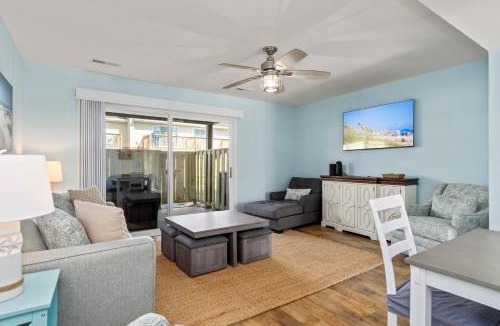 Pine Knoll Shores Apartment | Pine Knoll Townes 126 by Emerald Isle Realty