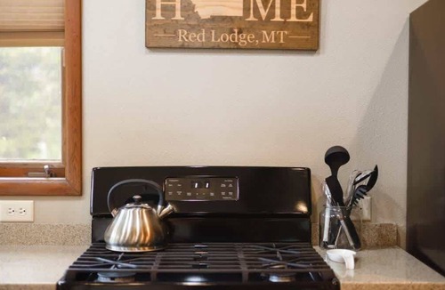 Red Lodge House | Pinecone Cabin