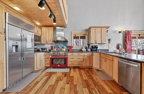 Brian Head Cabin | Pinehurst Cabin | Game Room | Sauna | Sleeps 16