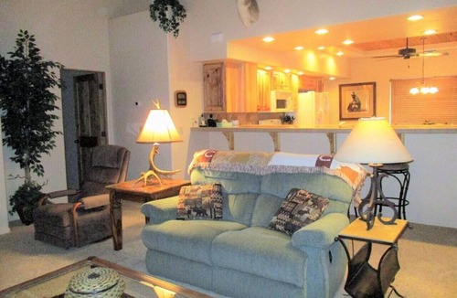Pinetop Villa | Pinetop Country Club Hand Haven