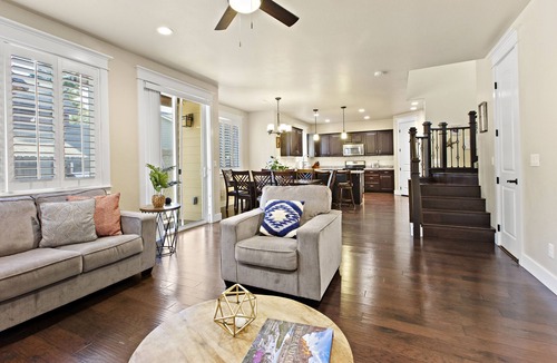 Flagstaff House | Ping pong, 4 bdrm, family friendly, AC, crib, 5 min to downtown