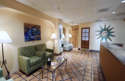 Sedona Resort | Play & Relax Retreat with Mini Golf, Games & Spa l Close to Scenic Trails