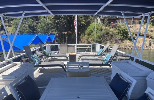 Coeur d'Alene Boat Rental | Play, Stay and Hideaway on Lake CDA!