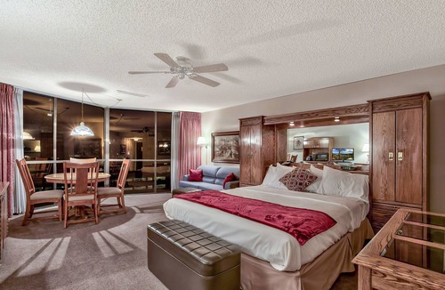 Downtown Reno Hotel | Plaza Resort Club
